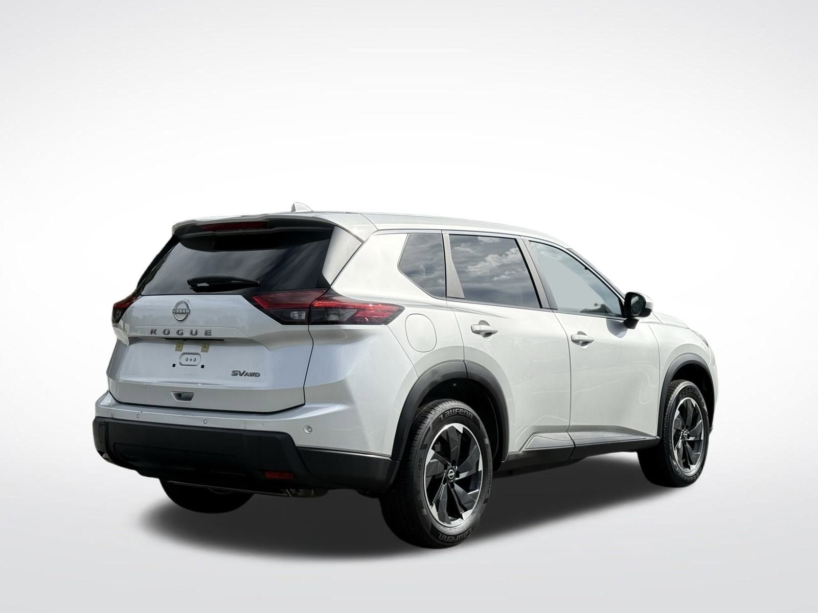 Used 2024 Nissan Rogue SV image 6