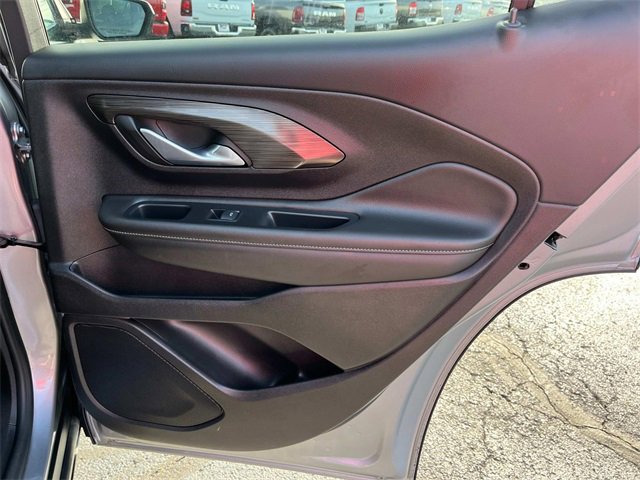 Used 2024 GMC Terrain SLE image 23