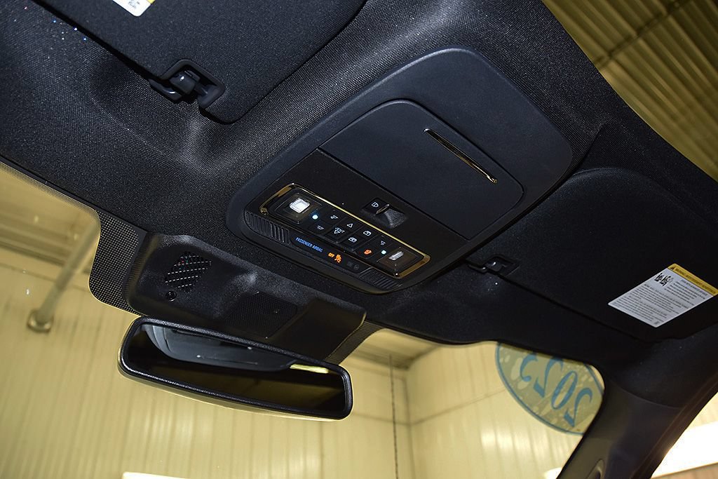Used 2023 Ford F150 Lariat w/ Equipment Group 502A High AWD/4WD image 30
