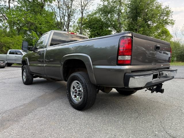 Used 2004 GMC Sierra 2500 SLE w/ Heavy-Duty Power Package AWD/4WD image 2