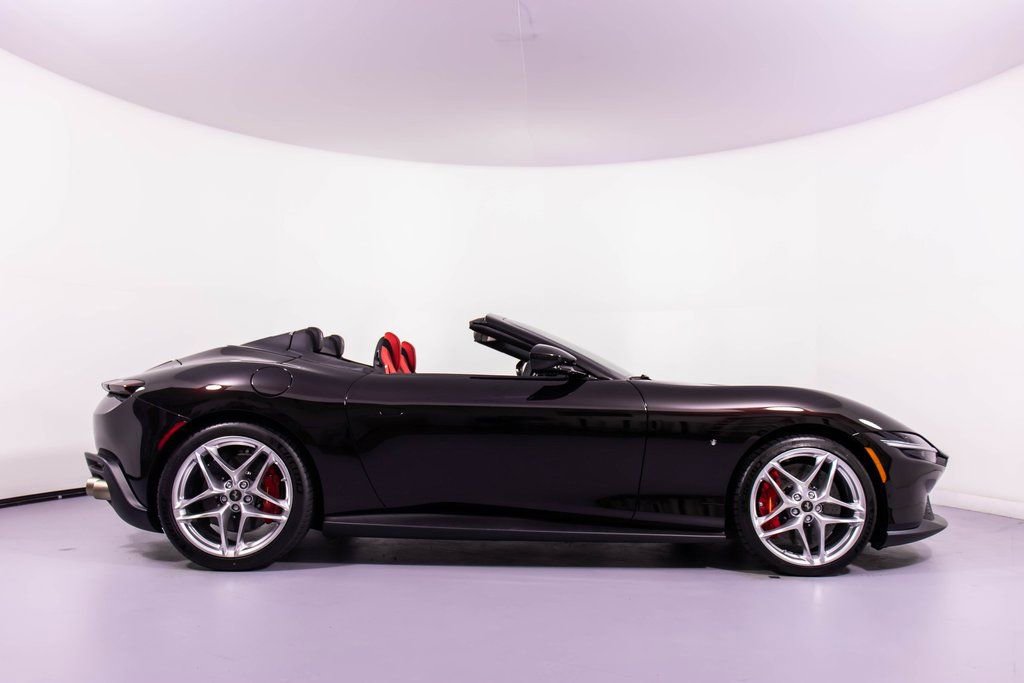 Certified 2024 Ferrari Roma Spider RWD image 3