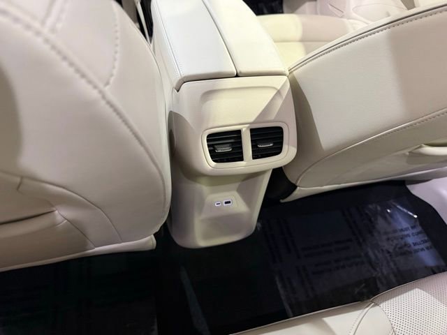 Used 2021 Buick Envision Essence FWD image 29
