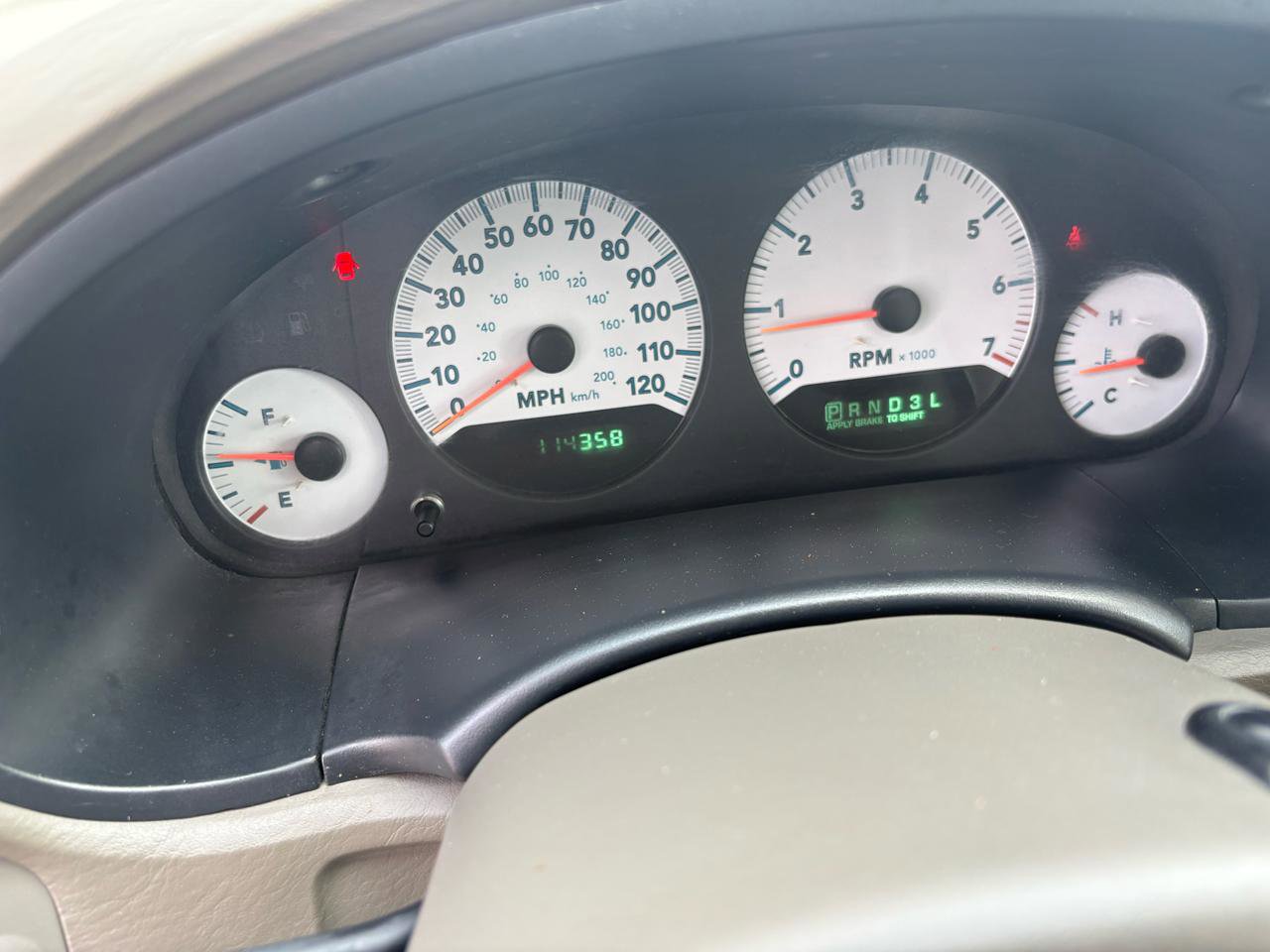 Used 2005 Dodge Grand Caravan SXT image 11