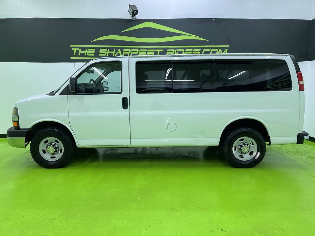 Used 2013 Chevrolet Express 2500 LT w/ LT Preferred Equipment Group RWD image 6