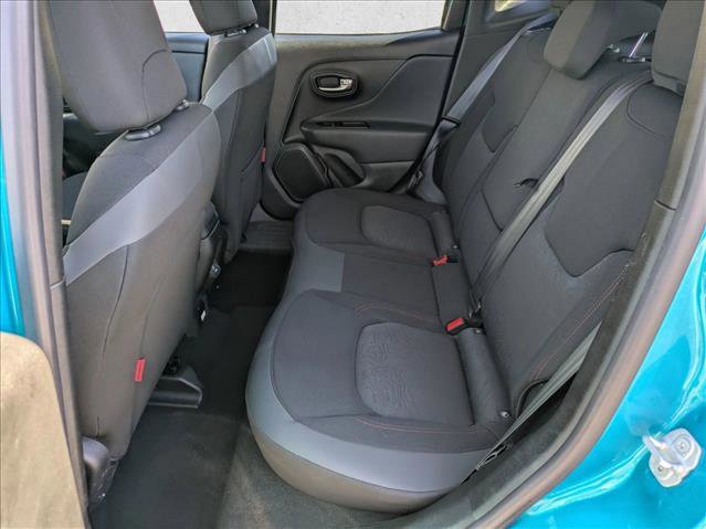 Used 2021 Jeep Renegade Trailhawk image 18