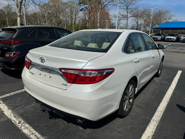 Used 2017 Toyota Camry XLE w/ Moonroof Package image 10