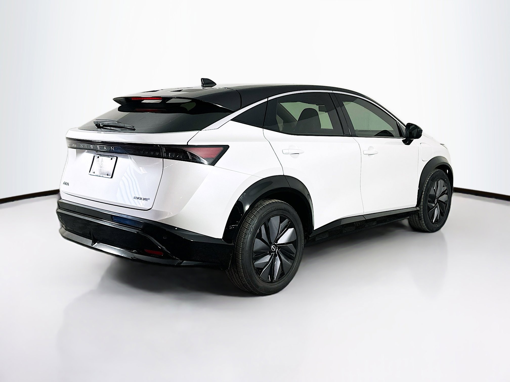 Used 2023 Nissan Ariya FWD image 9