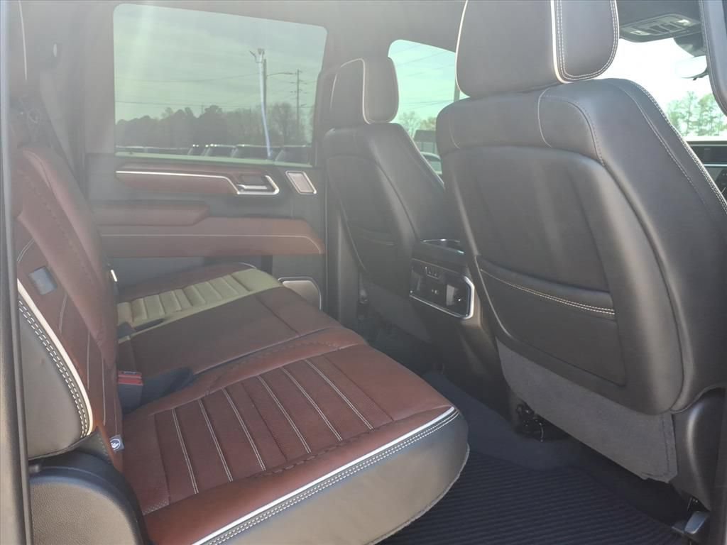 Used 2025 GMC Sierra 2500 Denali Ultimate AWD/4WD image 14