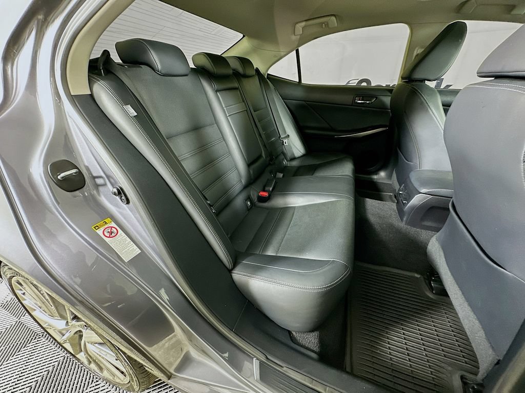 Used 2015 Lexus IS 250 RWD image 34