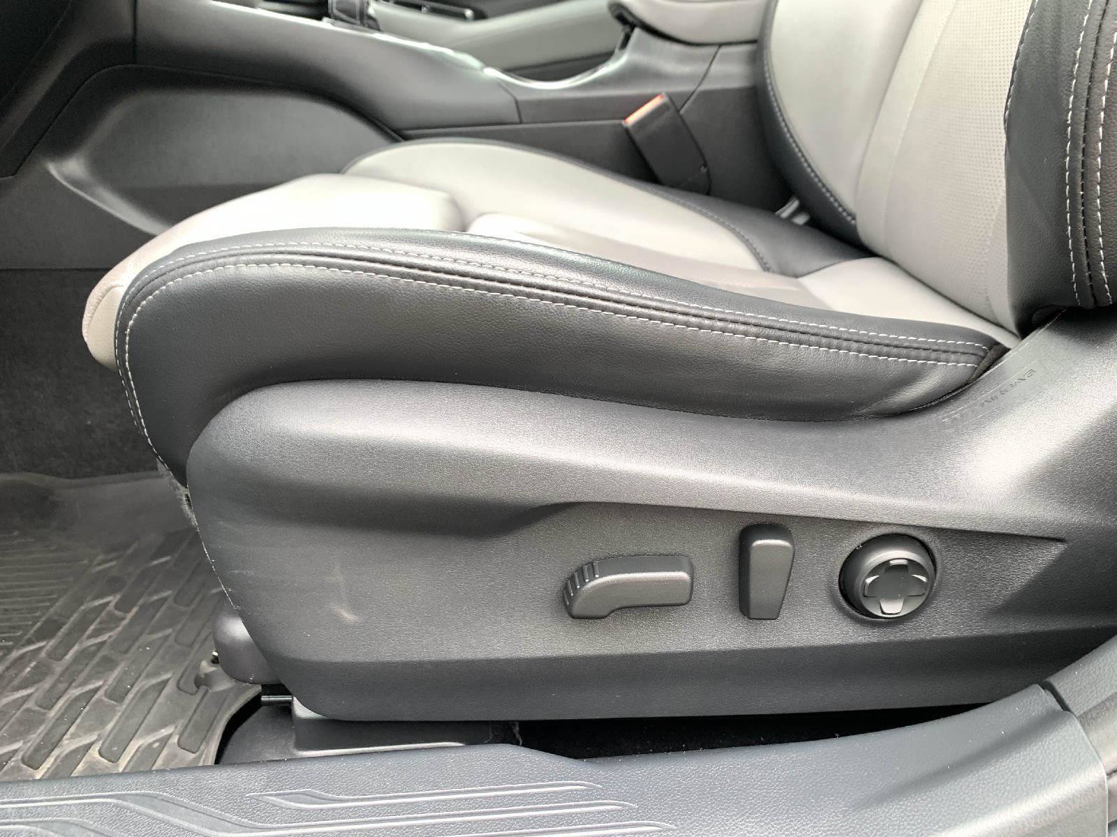 Used 2023 Subaru Outback Limited AWD/4WD image 36