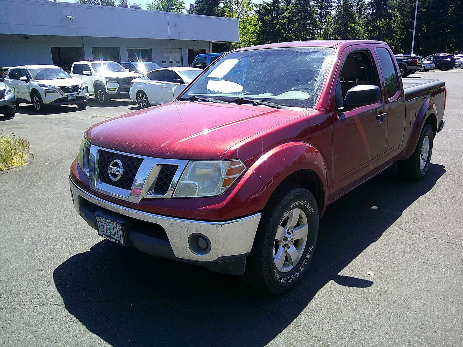 Used 2010 Nissan Frontier SE w/ SE Value Truck Pkg RWD image 1