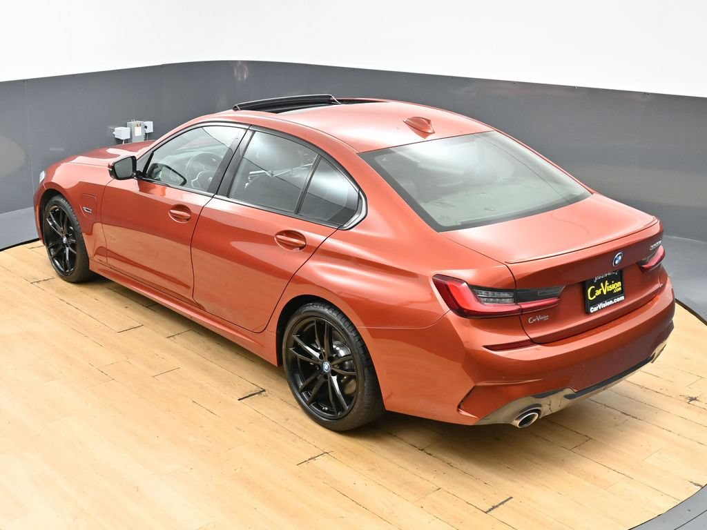 Used 2022 BMW 330e w/ M Sport Package RWD image 44