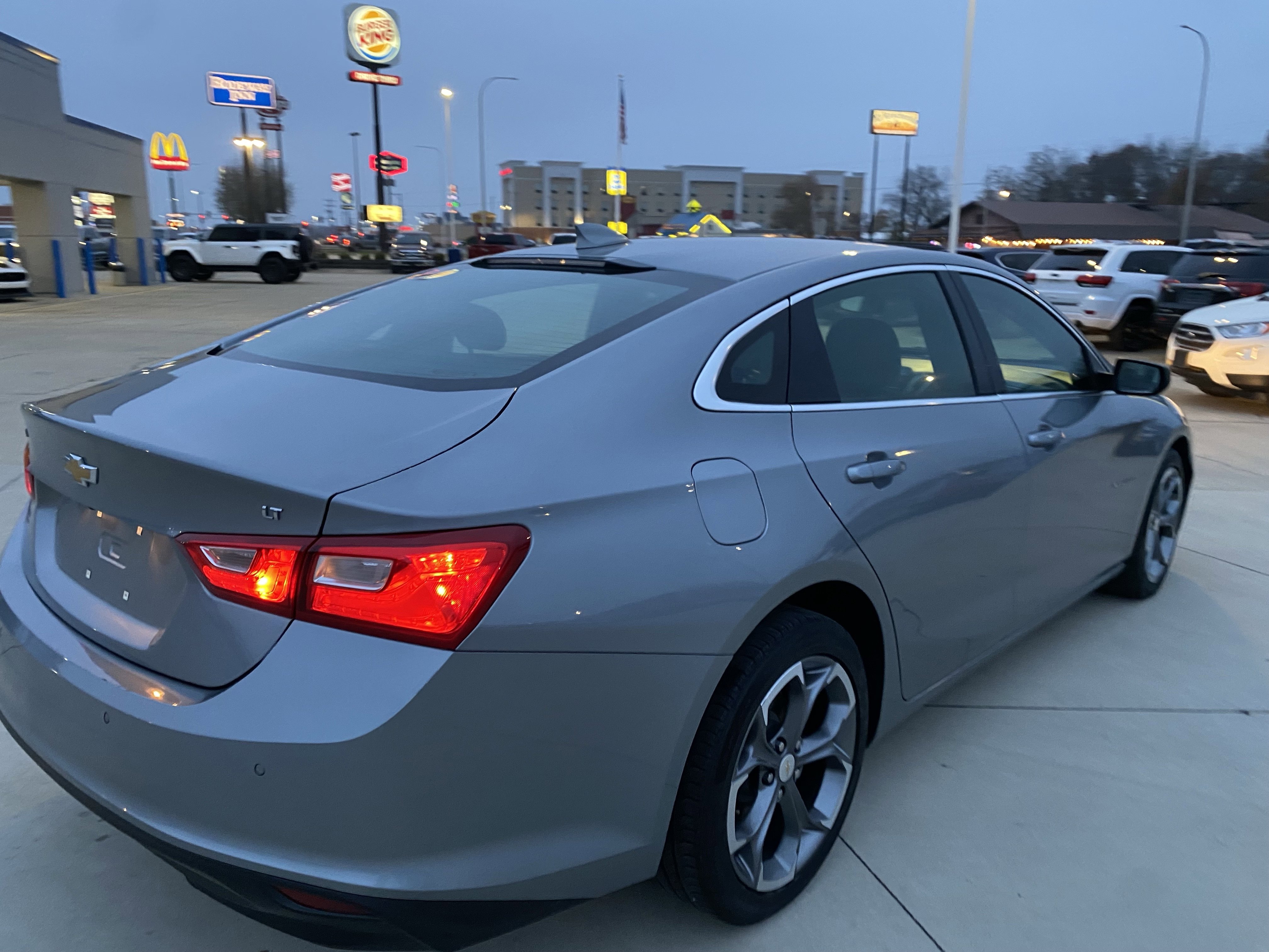 Used 2024 Chevrolet Malibu LT image 6
