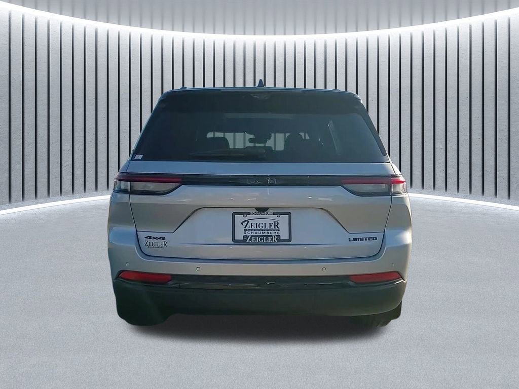 New 2025 Jeep Grand Cherokee Limited w/ Luxury Tech Group II image 4