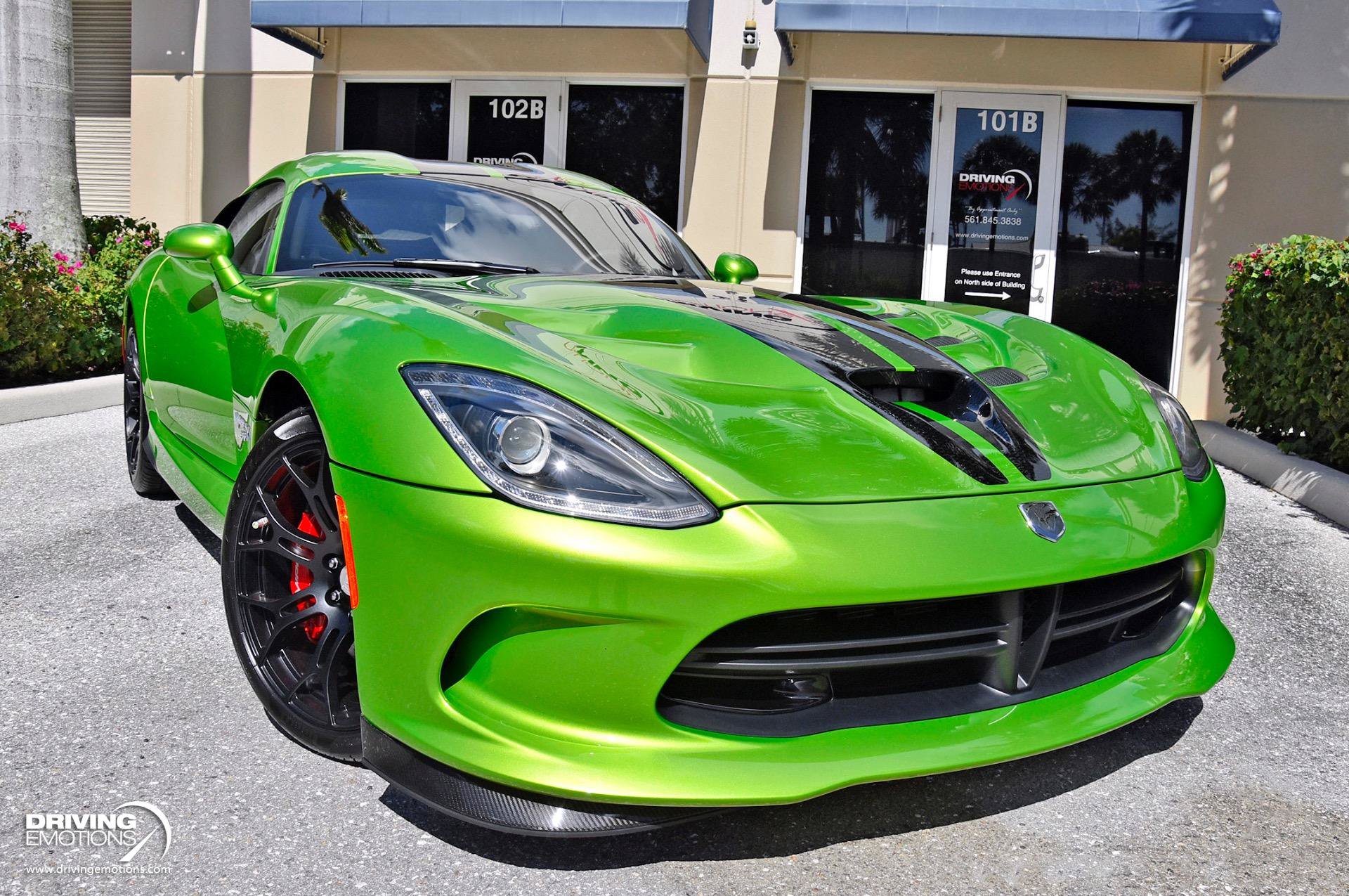 Used 2017 Dodge Viper GTC w/ Advanced Aerodynamics Package RWD image 4