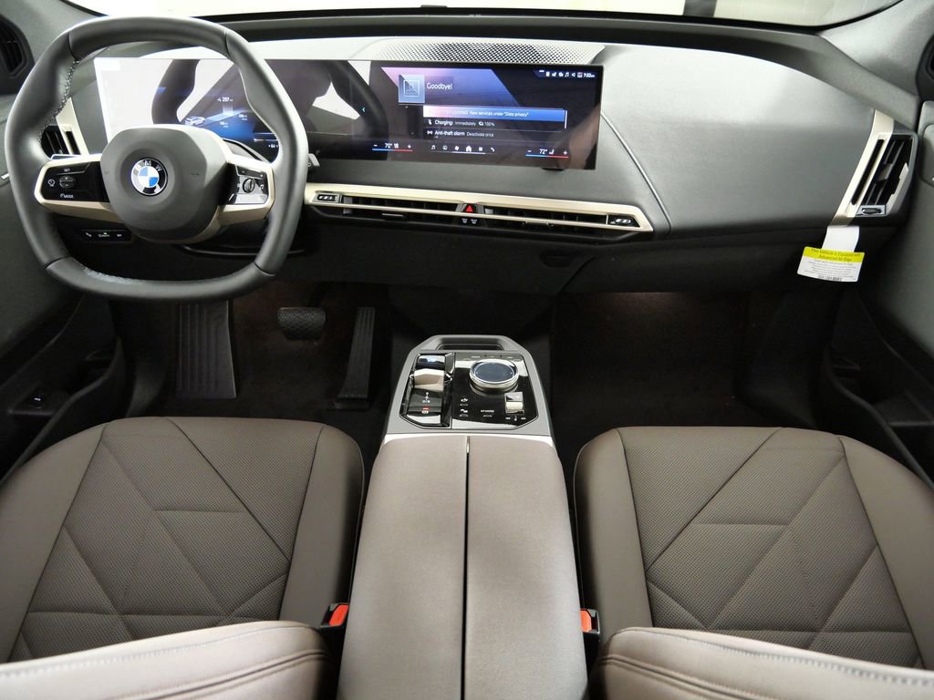 New 2026 BMW iX xDrive45 image 5