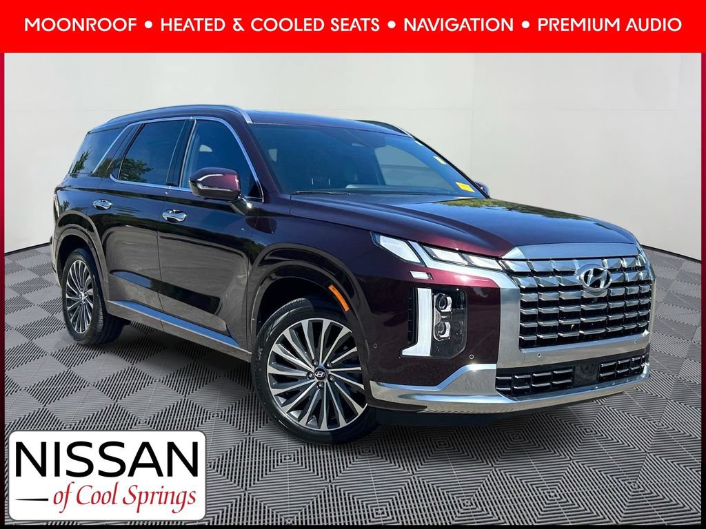 Used 2024 Hyundai Palisade Calligraphy FWD image 1