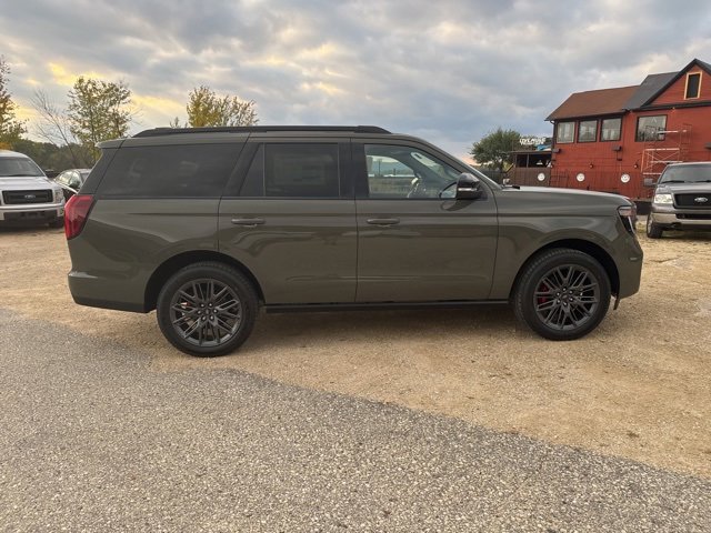 New 2025 Ford Expedition Platinum image 6