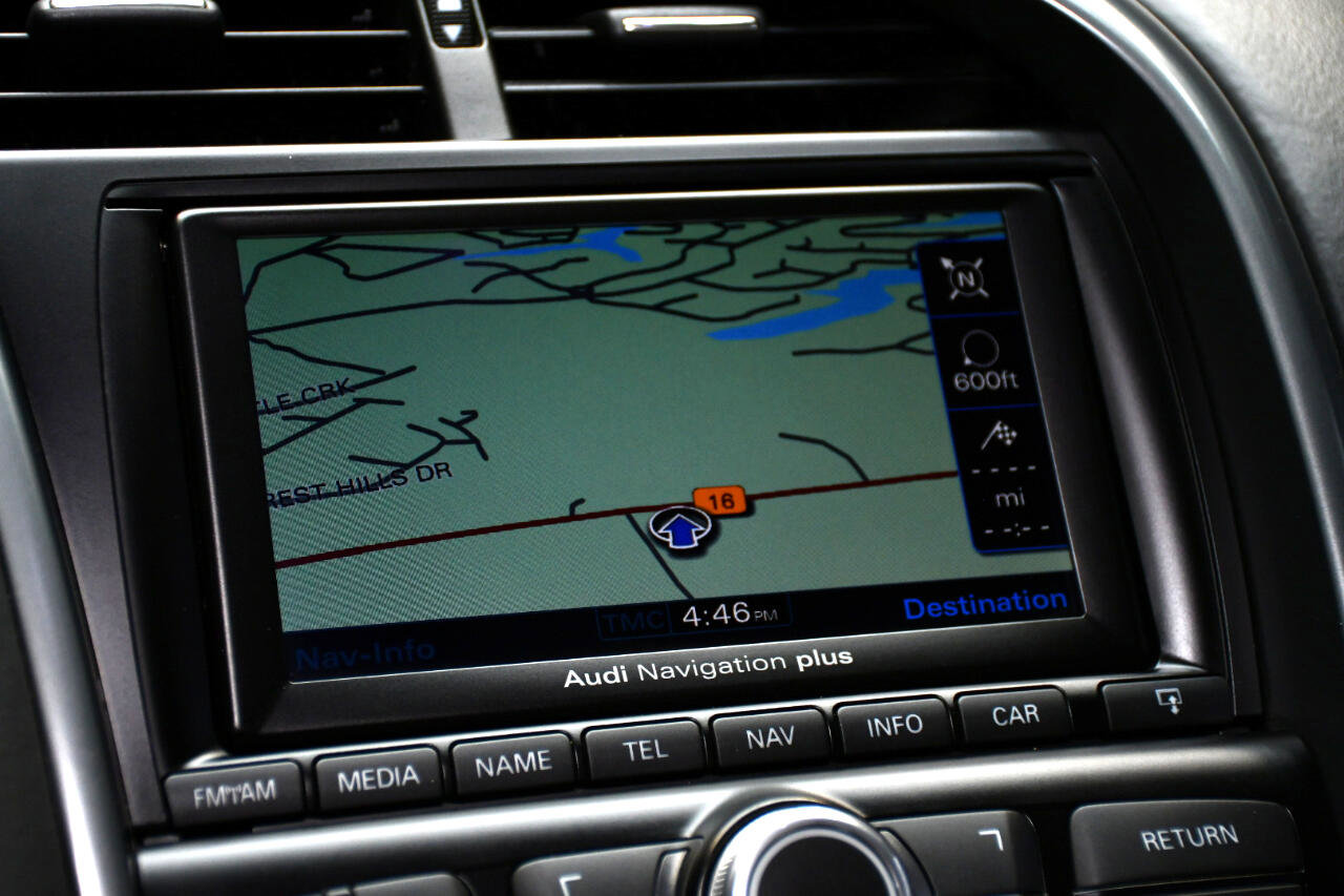 Used 2011 Audi R8 V10 image 55