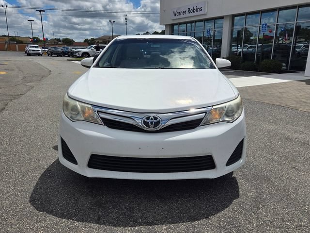 Used 2012 Toyota Camry LE FWD image 2