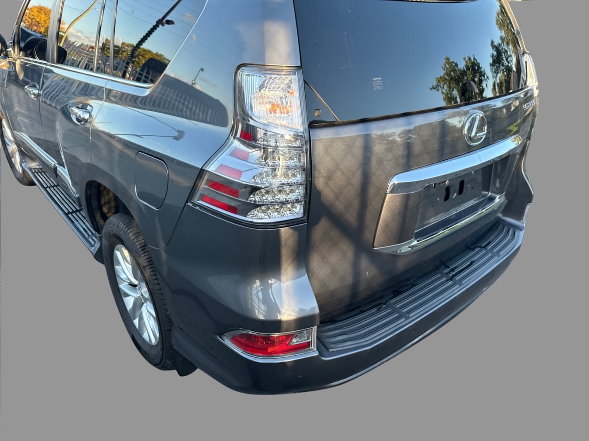 Used 2017 Lexus GX 460 Premium w/ Premium Package AWD/4WD image 40