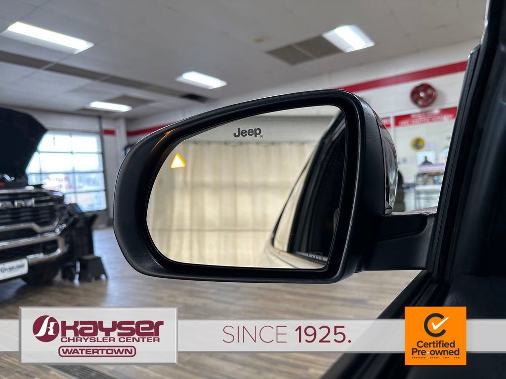 Certified 2024 Jeep Compass Limited image 8