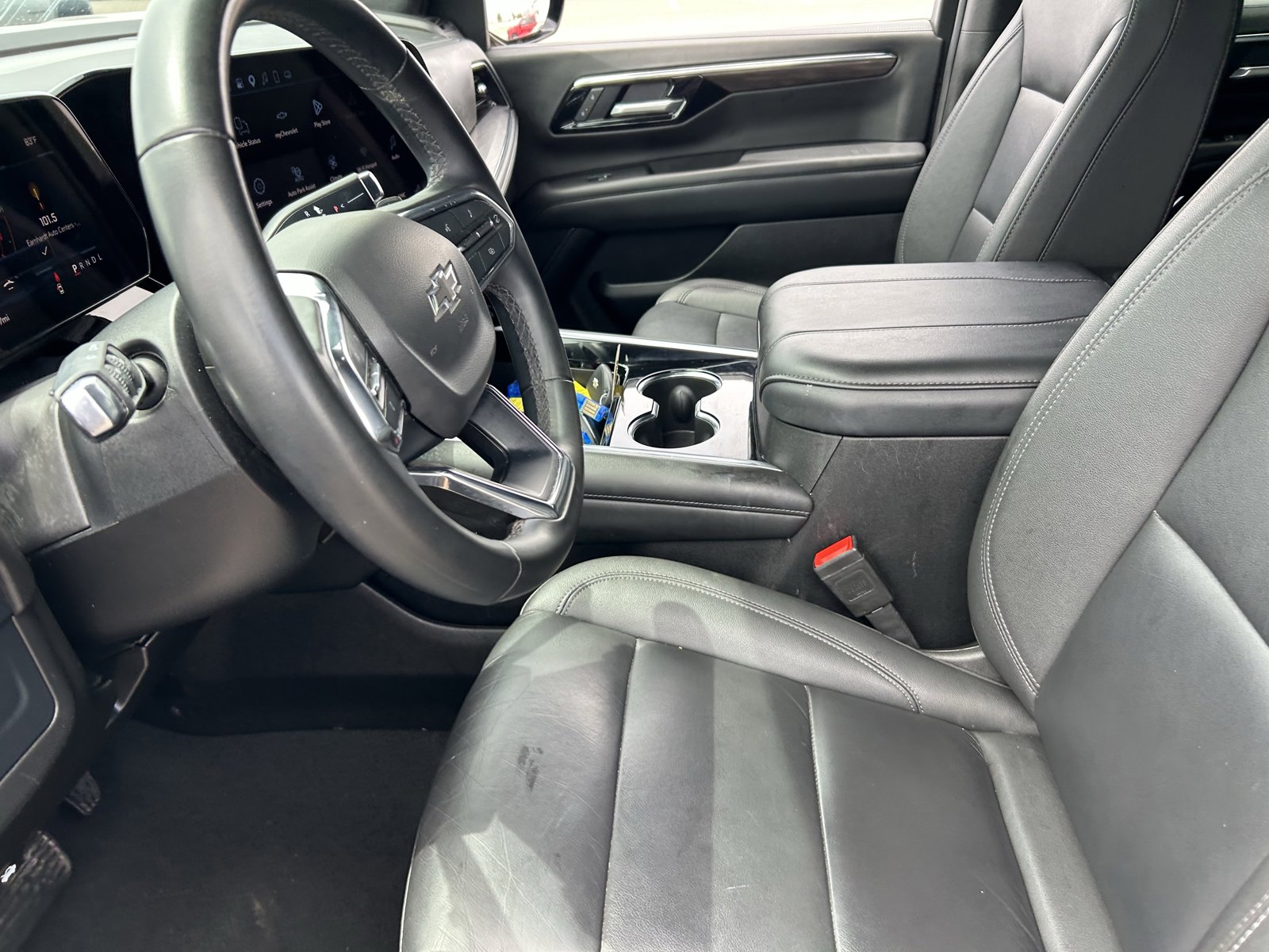 Used 2025 Chevrolet Tahoe Z71 AWD/4WD image 10