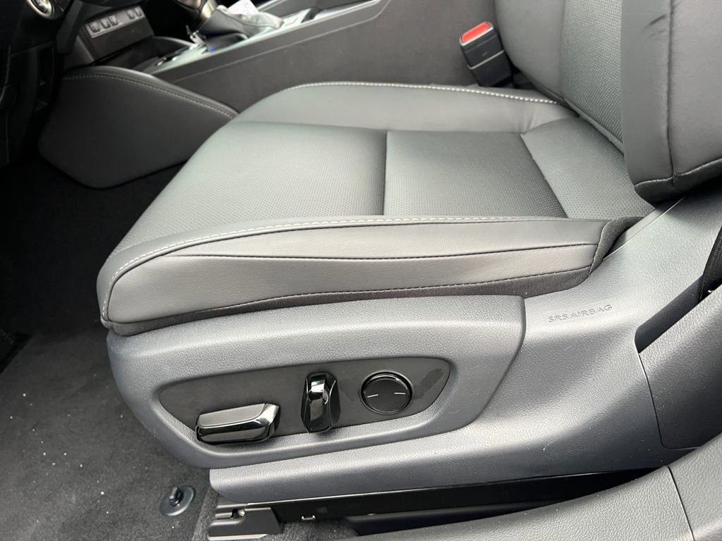 New 2025 Lexus ES 350 w/ Premium Package image 13
