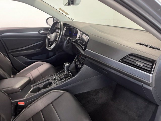 Used 2024 Volkswagen Jetta SE FWD image 11