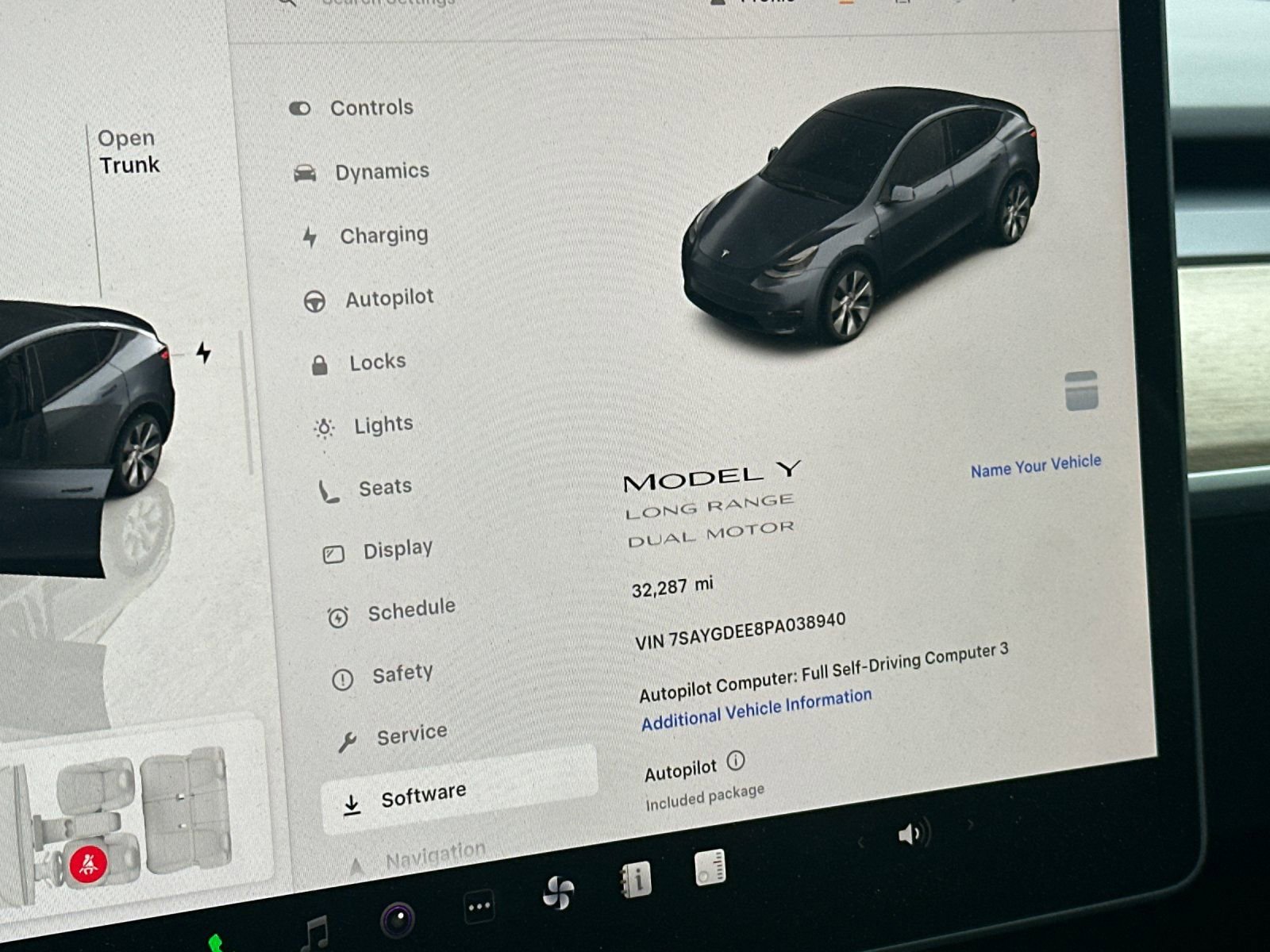 Used 2023 Tesla Model Y Long Range image 26