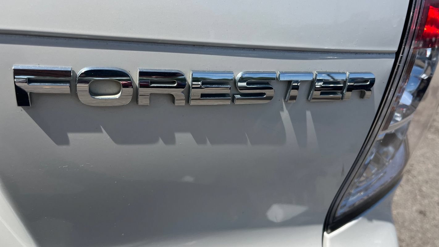Used 2010 Subaru Forester 2.5X Limited AWD/4WD image 25