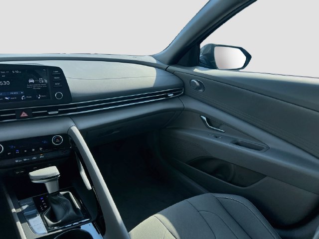 New 2026 Hyundai Elantra Hybrid FWD image 21