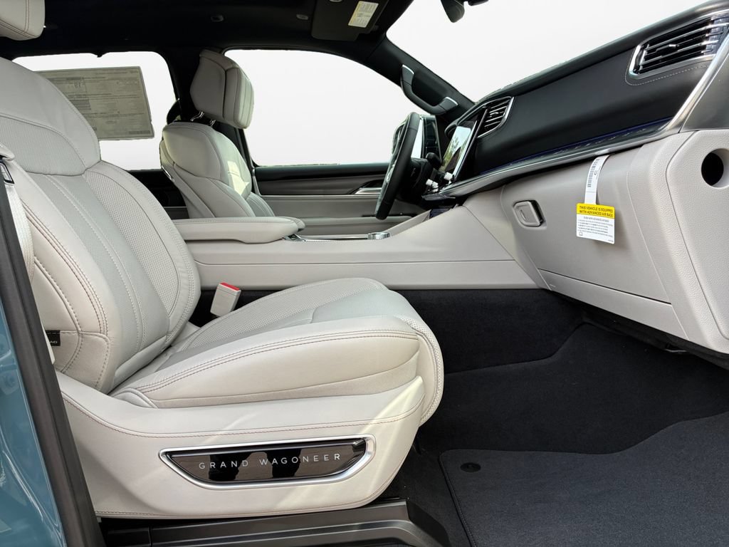 New 2026 Jeep Grand Wagoneer Summit AWD/4WD image 24