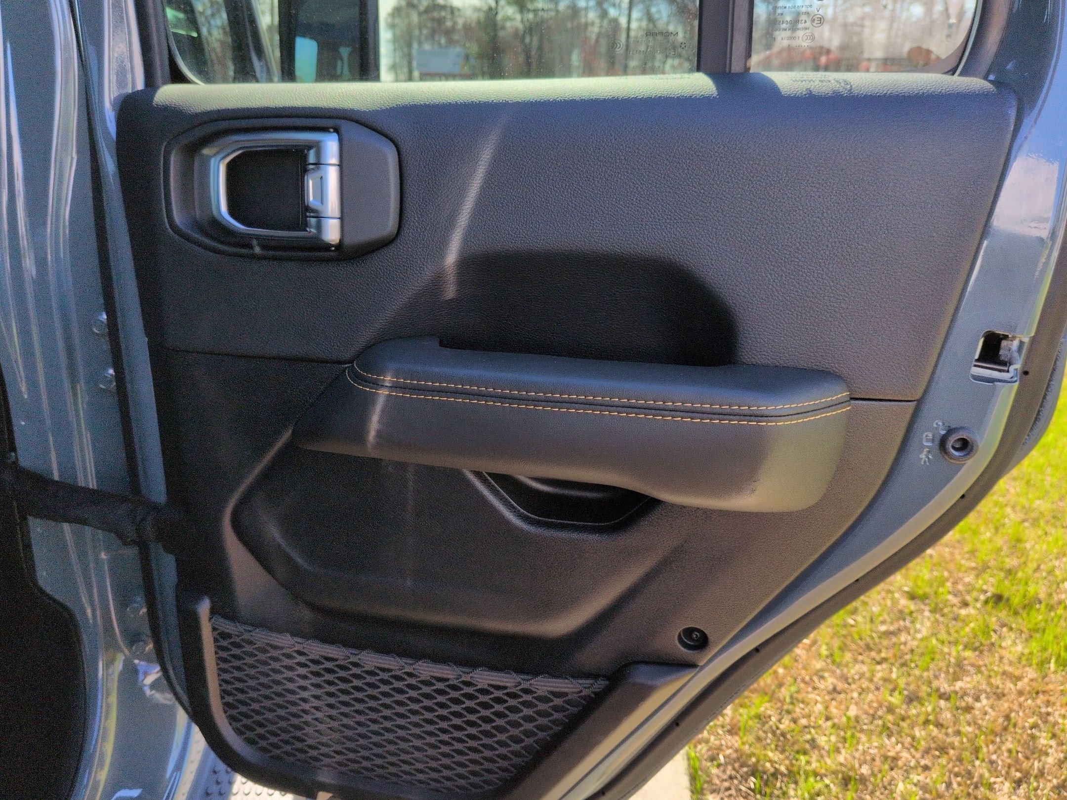 Certified 2025 Jeep Wrangler Sahara image 18