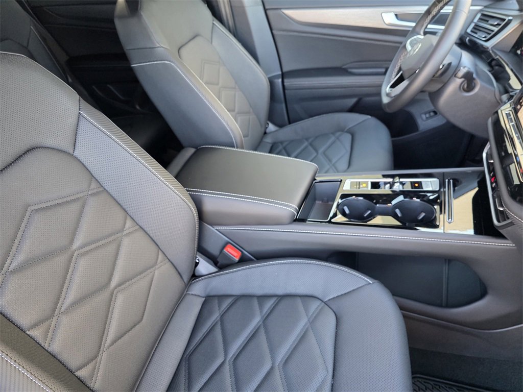 New 2026 Volkswagen Atlas Cross Sport SE image 11