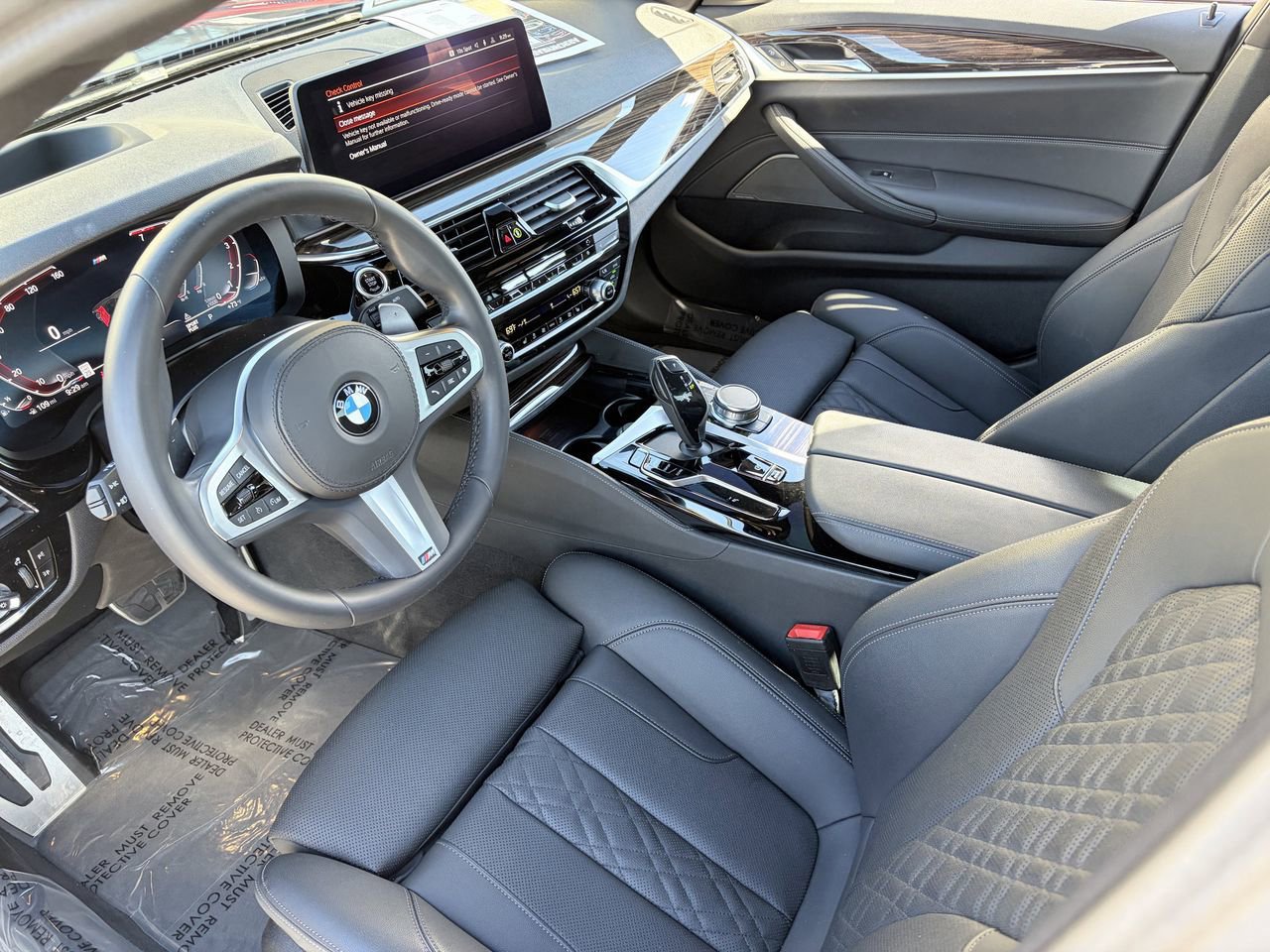 Used 2023 BMW 540i w/ M Sport Package image 18