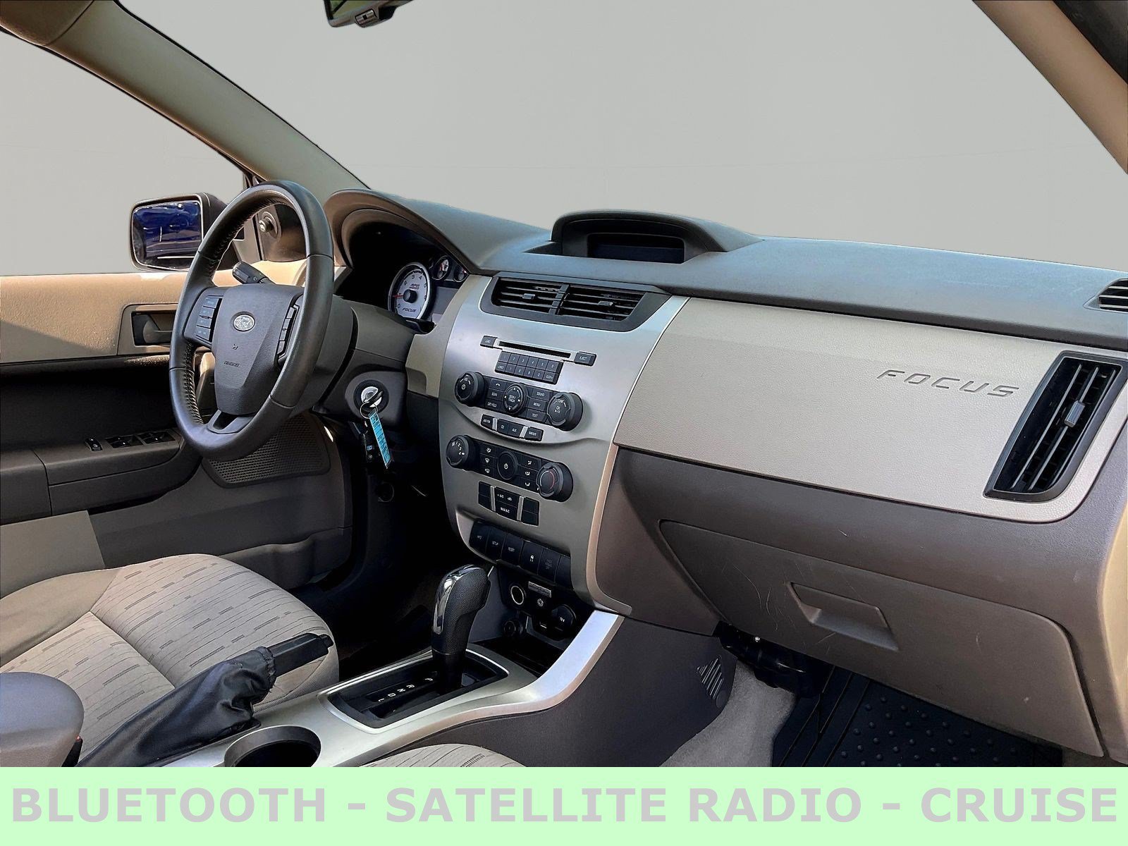 Used 2010 Ford Focus SE FWD image 26
