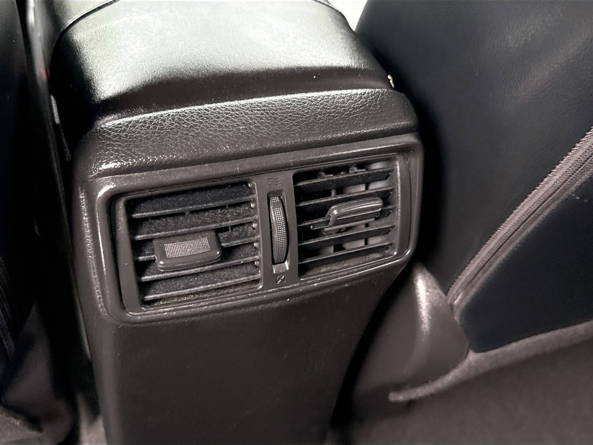 Used 2017 Nissan Rogue SL image 21