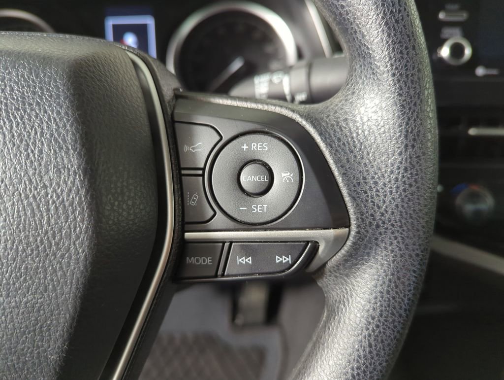 Used 2024 Toyota Camry LE image 28