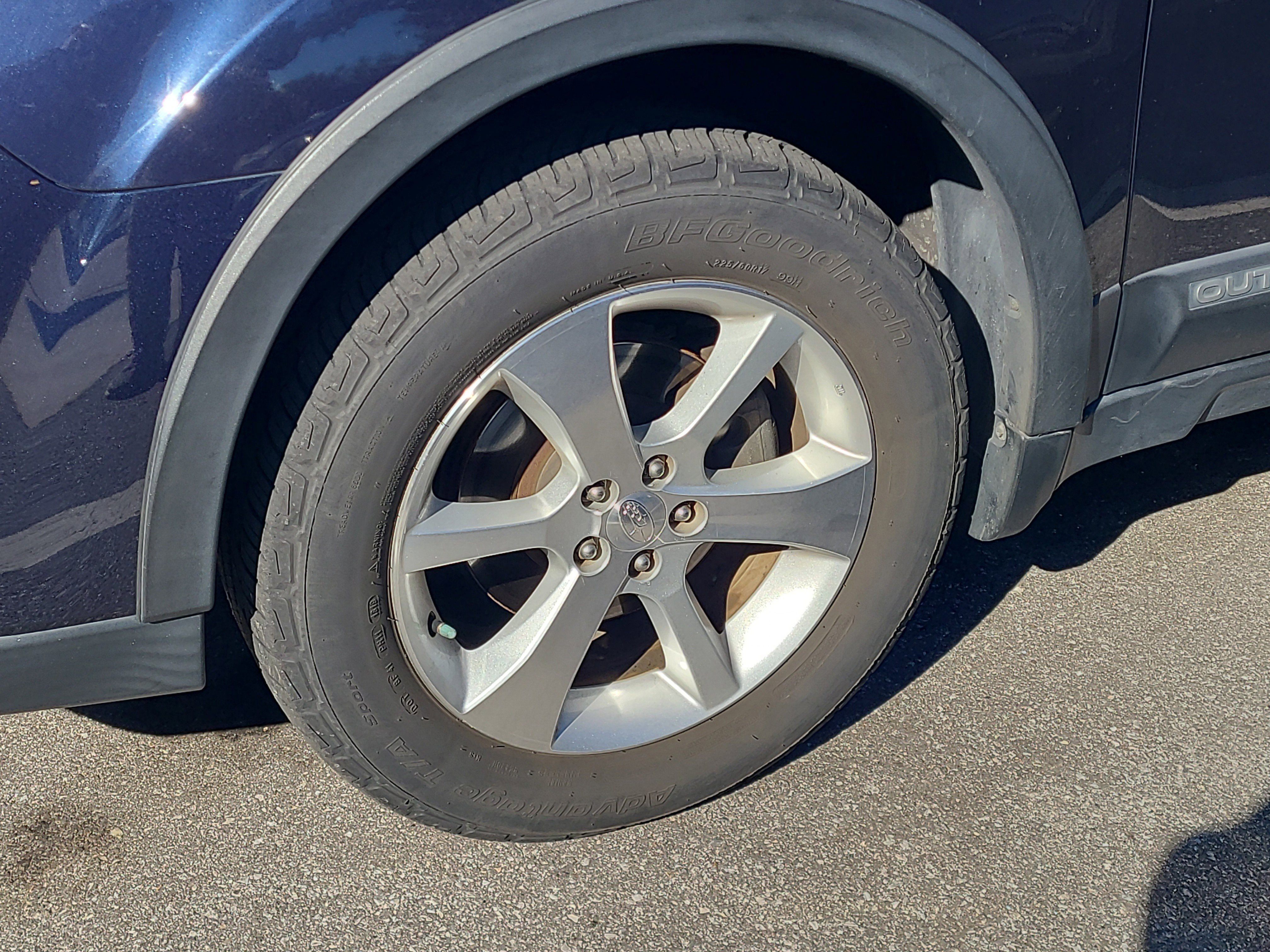 Used 2013 Subaru Outback 2.5i Limited w/ Moonroof Pkg image 9