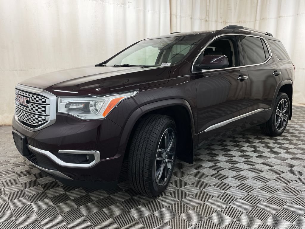 Used 2017 GMC Acadia Denali w/ Technology Package FWD image 20