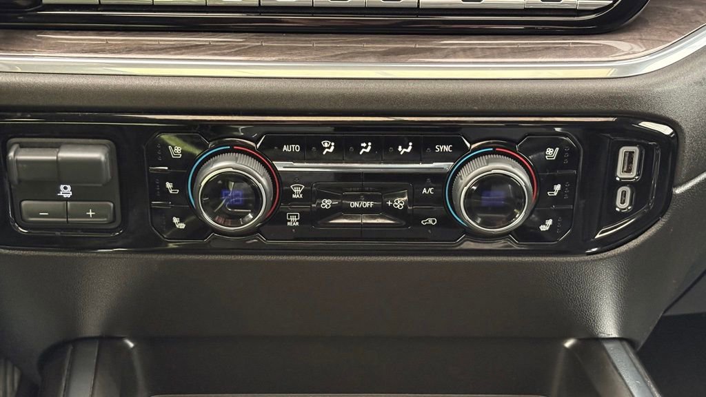 Used 2024 Chevrolet Silverado 2500 LTZ w/ LTZ Plus Package image 44