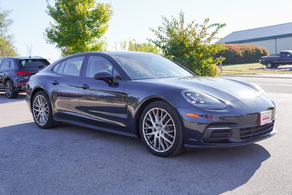Used 2018 Porsche Panamera 4 image 8