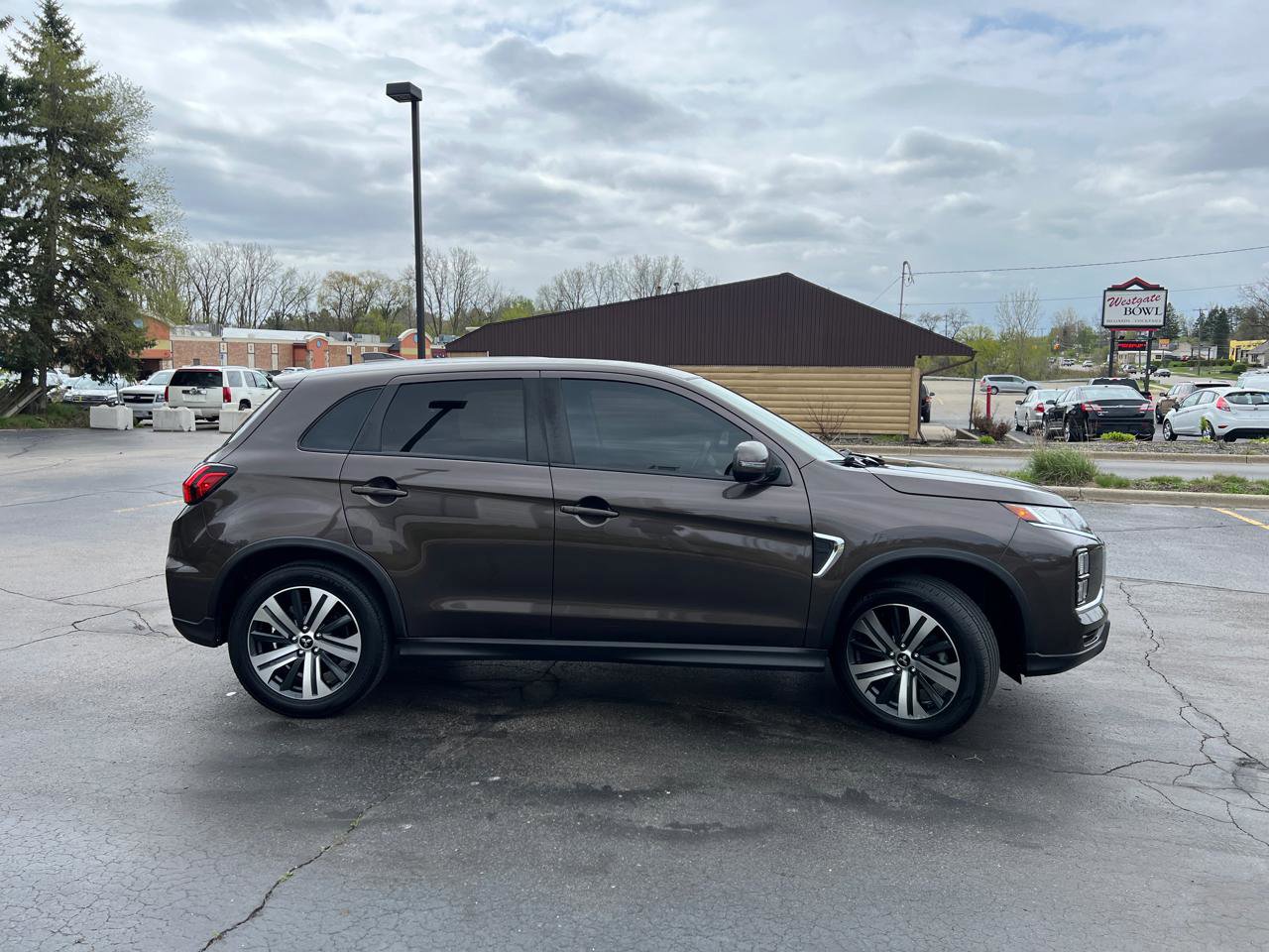 Used 2021 Mitsubishi Outlander Sport SE AWD/4WD image 9