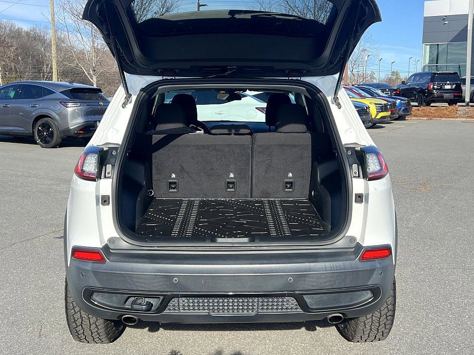 Used 2020 Jeep Cherokee Latitude image 15