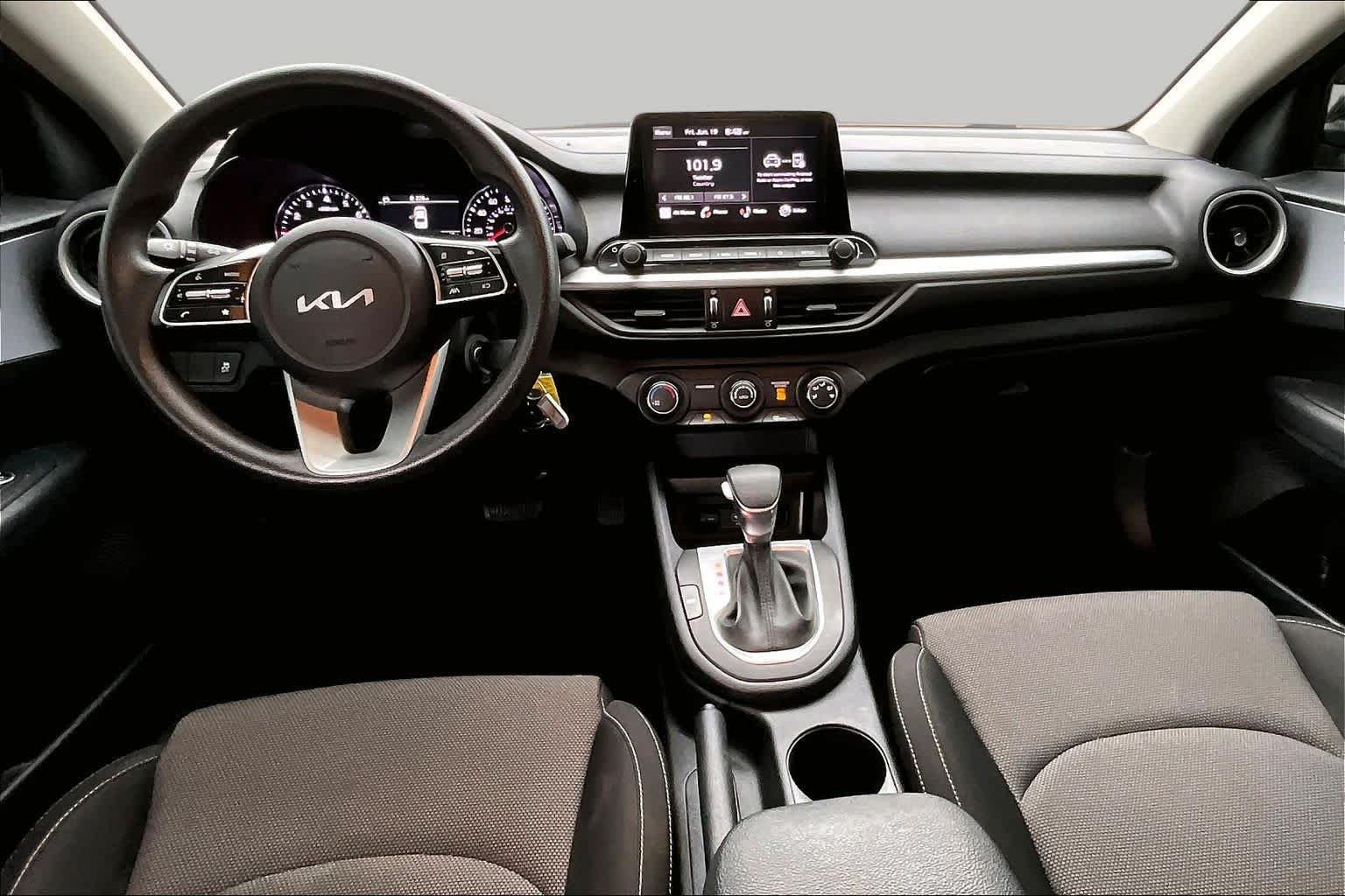 Used 2024 Kia Forte LXS FWD image 13