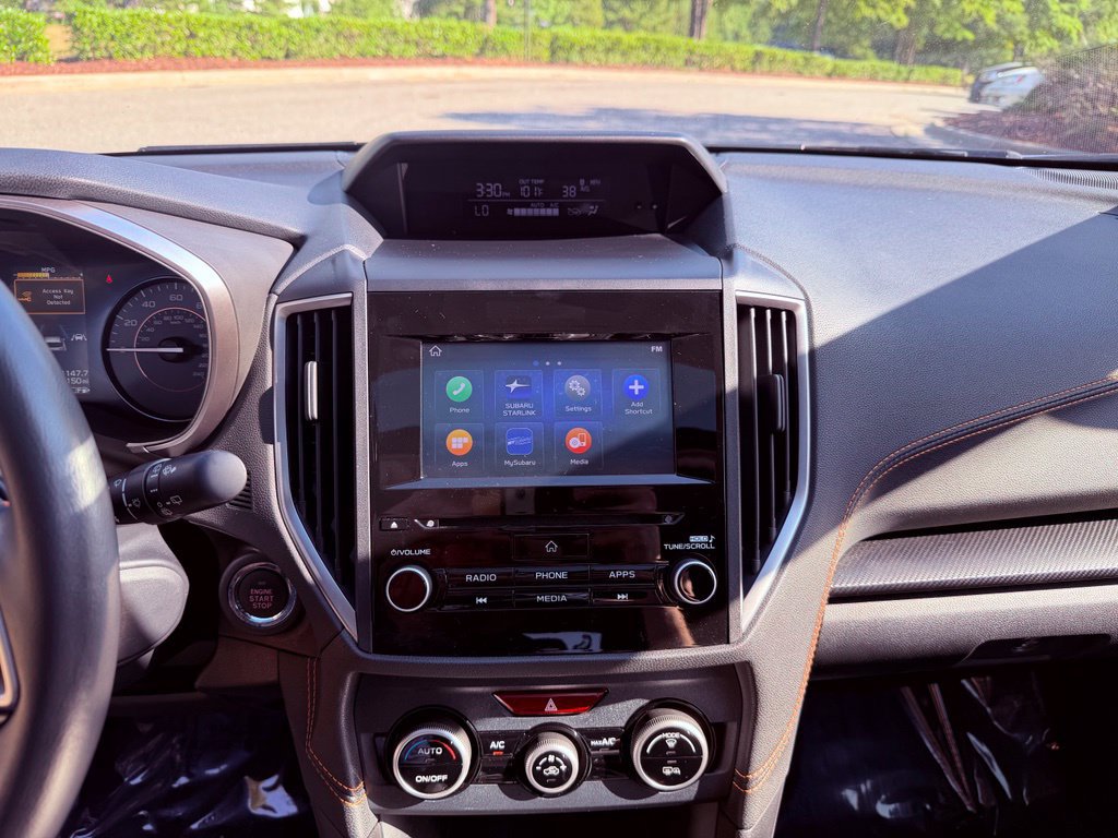 Used 2020 Subaru Crosstrek 2.0i Premium w/ Moonroof Package 2 AWD/4WD image 23