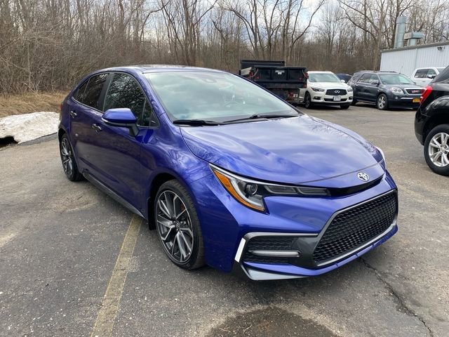 Used 2022 Toyota Corolla SE w/ SE Premium Package image 7