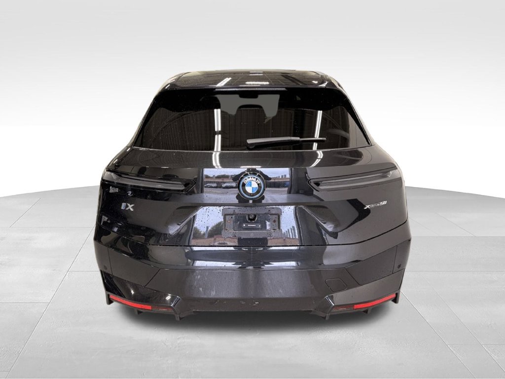 Used 2024 BMW iX xDrive50 AWD/4WD image 4