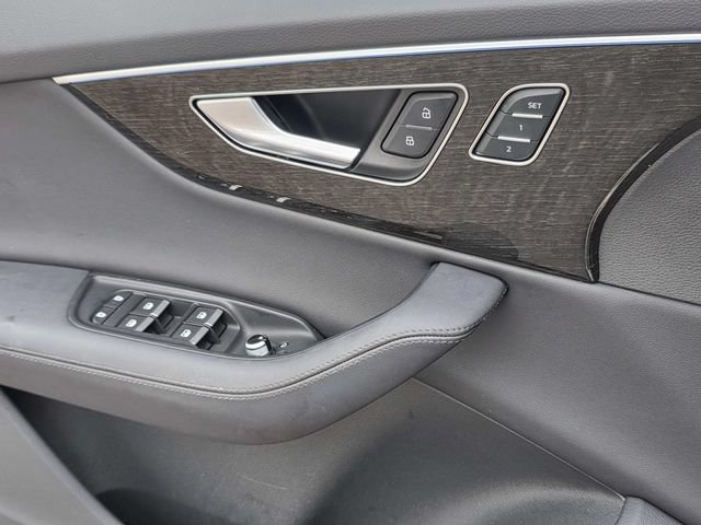 Used 2023 Audi Q7 2.0T Premium Plus AWD/4WD image 18